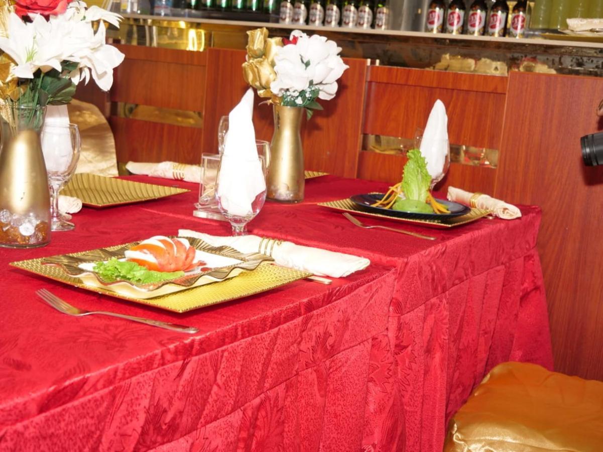 Marriot Metropolitan Hotel Douala Bagian luar foto