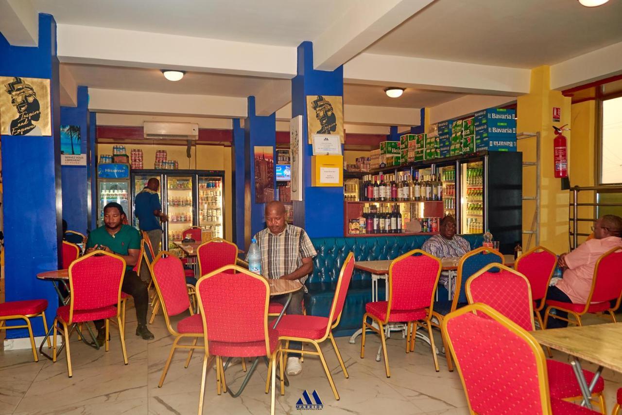 Marriot Metropolitan Hotel Douala Bagian luar foto